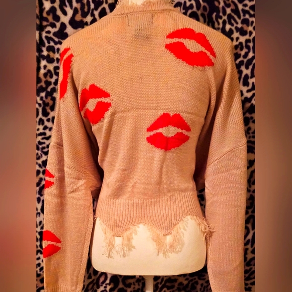 XL fits a M/L oversized cute off the shoulder light weight sweater - Picture 2 of 3